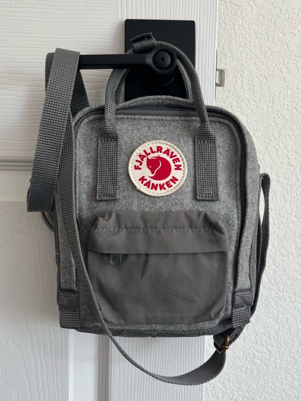 Fjällräven Kånken Re-Wool Sling, Granite Grey